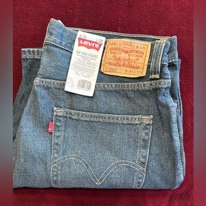 NWT Men’s 569 Levi’s Jeans.   Blue Denim.  Size 34X30